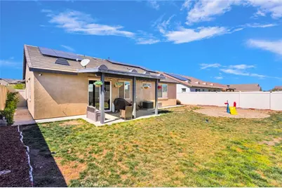 8179 Taft, Oak Hills, CA 92344 - Photo 38