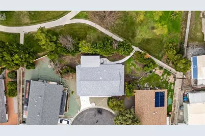 26079 Elderwood, Hemet, CA 92544 - Photo 2