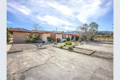 3407 Hwy 2, Pinon Hills, CA 92372 - Photo 2