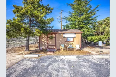 3407 Hwy 2, Pinon Hills, CA 92372 - Photo 8