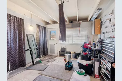 17382 Neptune, Victorville, CA 92394 - Photo 10