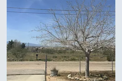 9239 Joshua, Apple Valley, CA 92308 - Photo 2