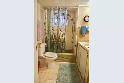 7484 Kickapoo Trl #9, Yucca Valley, CA 92284 - Photo 16