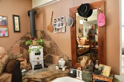 7484 Kickapoo Trl #9, Yucca Valley, CA 92284 - Photo 8