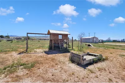 23661 Laurel, Apple Valley, CA 92308 - Photo 48