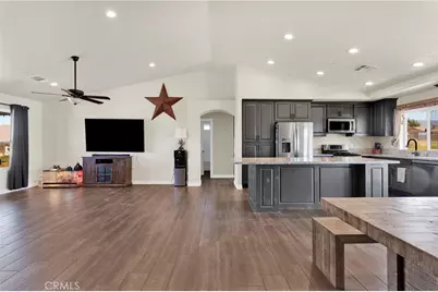 23661 Laurel, Apple Valley, CA 92308 - Photo 4