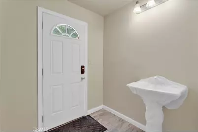 10298 Custer Avenue, Lucerne Valley, CA 92356 - Photo 24