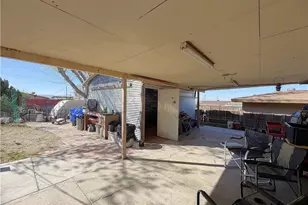 25567 Eaton St, Barstow, CA 92311 - Photo 20