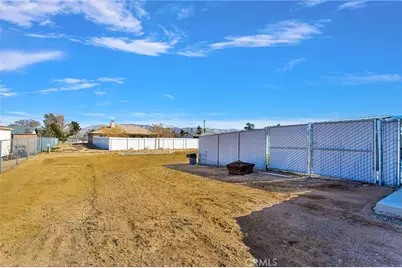 7491 Newhall, Hesperia, CA 92345 - Photo 50