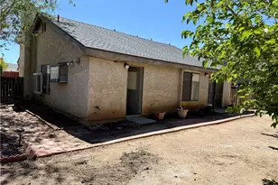 14118 Rosewood Dr, Hesperia, CA 92344 - Photo 18