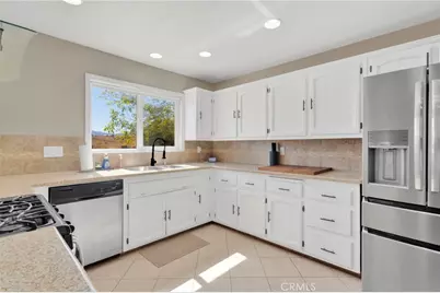 16783 Mission, Hesperia, CA 92345 - Photo 22