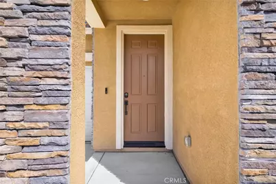 13056 Lancaster, Hesperia, CA 92344 - Photo 4