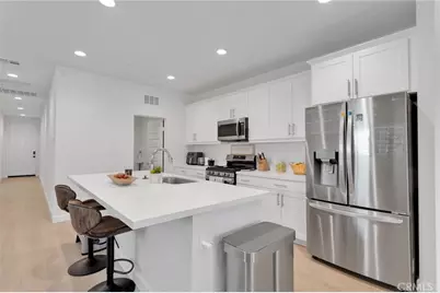 13056 Lancaster, Hesperia, CA 92344 - Photo 16