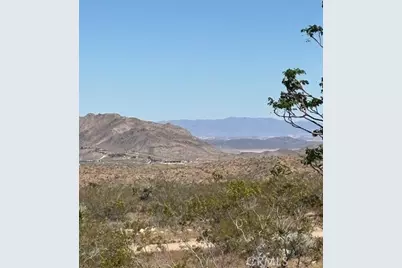 5437 Davis Way, Yucca Valley, CA 92284 - Photo 2