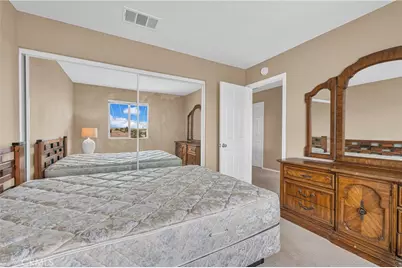 11196 Charleston, Adelanto, CA 92301 - Photo 38