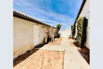 17389 Central Road, Apple Valley, CA 92307 - Photo 32