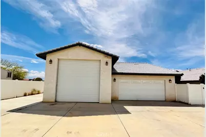 17389 Central Road, Apple Valley, CA 92307 - Photo 14