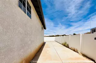 17389 Central Rd, Apple Valley, CA 92307 - Photo 30