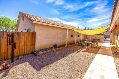 12441 Datewood, Victorville, CA 92395 - Photo 28
