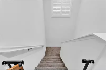 2692 Half  Dome Court, Jurupa Valley, CA 92309 - Photo 28