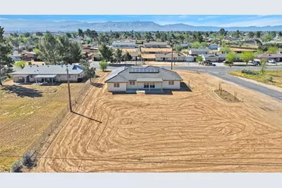 21960 Ramona, Apple Valley, CA 92307 - Photo 62