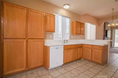 13055 Madison Circle, Victorville, CA 92392 - Photo 10