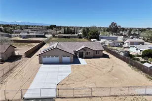 9432 Wasco, Hesperia, CA 92345 - Photo 2