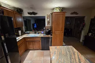 409 Fenmore, Barstow, CA 92311 - Photo 2