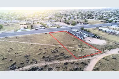 11 Navajo Road, Apple Valley, CA 92308 - Photo 2