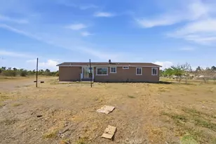 12601 Nandina, Phelan, CA 92371 - Photo 2