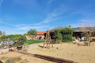 23677 Cahuilla, Apple Valley, CA 92307 - Photo 28