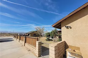 23677 Cahuilla, Apple Valley, CA 92307 - Photo 24