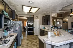 15430 Sitting Bull St, Victorville, CA 92395 - Photo 4