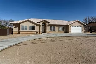 15430 Sitting Bull St, Victorville, CA 92395 - Photo 2