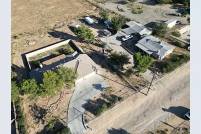 12033 Locust, Apple Valley, CA 92308 - Photo 2