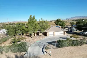 12033 Locust, Apple Valley, CA 92308 - Photo 4