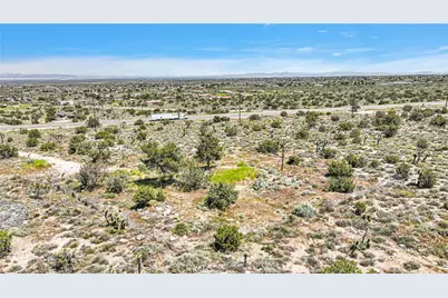 209 Highway 138, Pinon Hills, CA 92372 - Photo 18