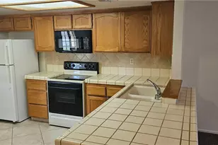 19268 Elm, Apple Valley, CA 92308 - Photo 2