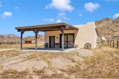 31542 Spinel, Lucerne Valley, CA 92356 - Photo 2