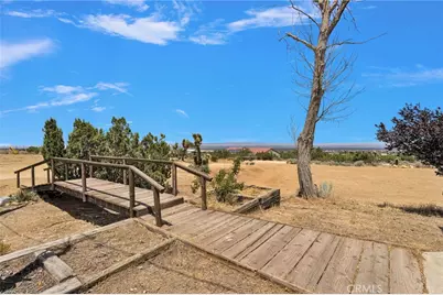 8970 Silver Rock, Pinon Hills, CA 92372 - Photo 34