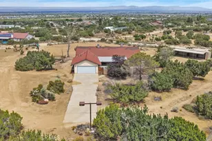 8970 Silver Rock, Pinon Hills, CA 92372 - Photo 42