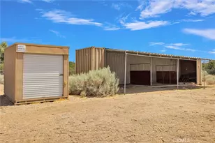 8970 Silver Rock, Pinon Hills, CA 92372 - Photo 36