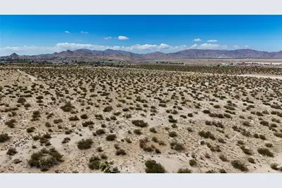 731 Sunset Road, Lucerne Valley, CA 92356 - Photo 8