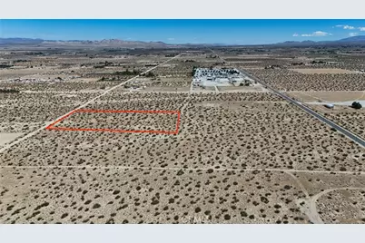 731 Sunset Road, Lucerne Valley, CA 92356 - Photo 2