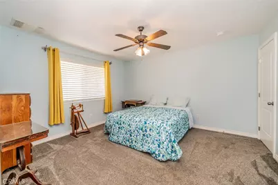 10636 Larch, Oak Hills, CA 92344 - Photo 36