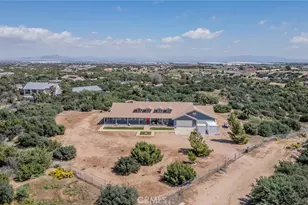 10636 Larch, Oak Hills, CA 92344 - Photo 44