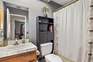 22404 Broken Lance Ct, Apple Valley, CA 92307 - Photo 14