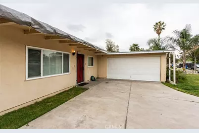 6688 Phoenix, Riverside, CA 92504 - Photo 2