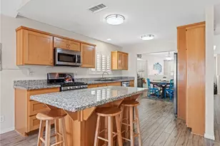 17880 Ferndell Ln, Victorville, CA 92395 - Photo 10