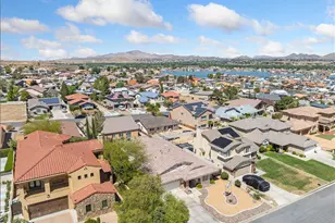 17880 Ferndell Ln, Victorville, CA 92395 - Photo 2